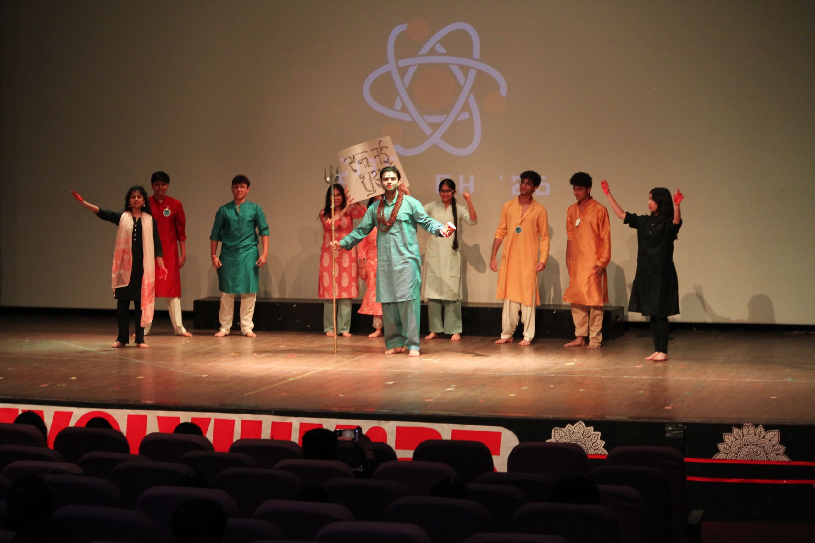 2505201205025.jpg